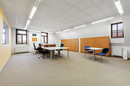 Zař&iacute;zen&eacute; kancel&aacute;řsk&eacute; prostory na n&aacute;měst&iacute; Republiky v Plzni, 93 m2