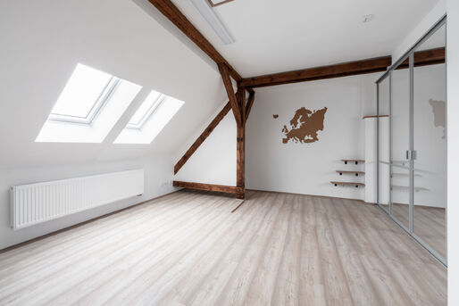 Klimatizovan&yacute; ateli&eacute;r, 91 m2