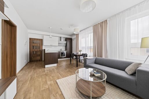 Zař&iacute;zen&yacute; byt 3+kk s terasou, 64 m2